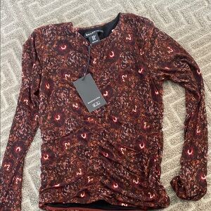 Bailey/44 great women runched top